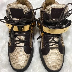 Giuseppe Gold bar sneakers sz 43